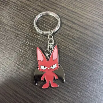 빨간색 배트 캐릭터 키링