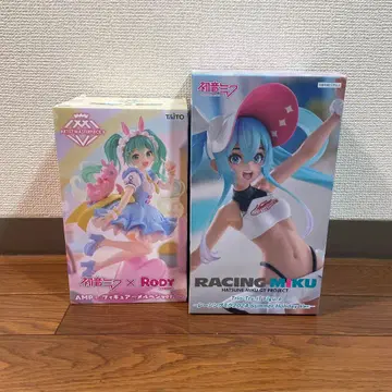 하츠네 미쿠 피규어 메르헨 레이싱 2종