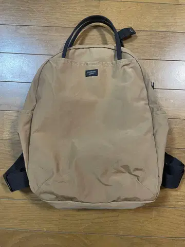 STANDARD SUPPLY 왈라비 백팩 모카
