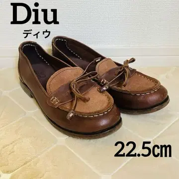 세련된 새상품급 Diu 디우 가죽 신발 로퍼 S 22.5cm