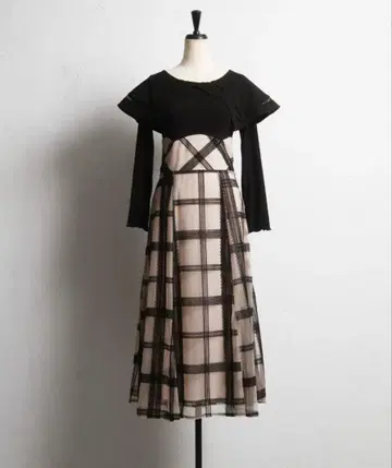 tocco closet 빅칼라 백 레이스업 긴팔 도킹 원피스