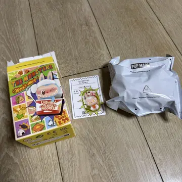 POPMART THE MONSTERS Wacky Mart 피규어
