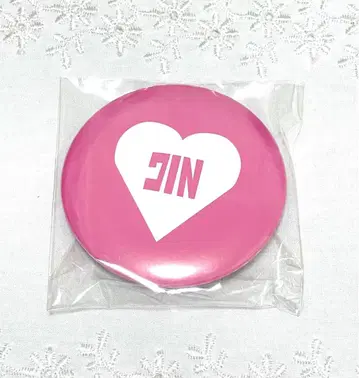RUNSEOKJIN_EP.TOUR 캡슐 토이 캔뱃지 JIN 핑크