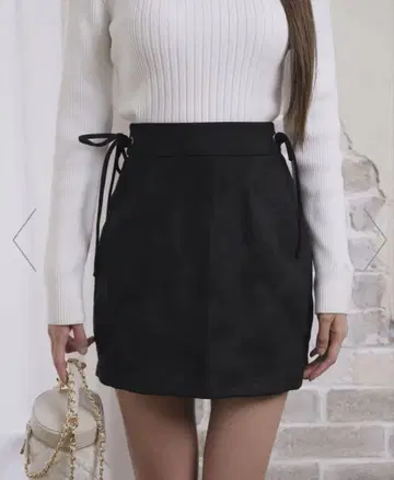 LIPSERVICE 립서비스 사이드 리본 다이아 스티치 미니 스커트
