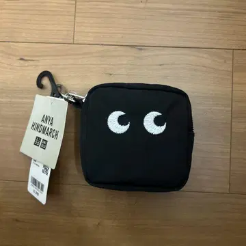 유니클로 안야 힌드마치 에코백 블랙