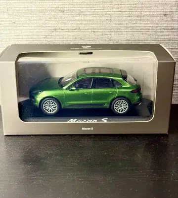 포르쉐 정품 MacanS 1/43 모델카 미니 챔피언스