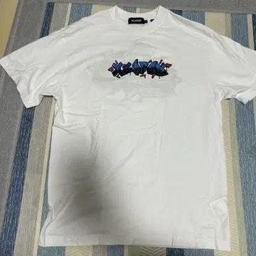 XLARGE 그래피티 T셔츠 M 사이즈 화이트