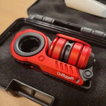 GoBiggeR Sinian Aluminum 피젯 토이