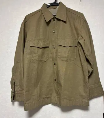 UNIQLO 올리브 그린 버튼 자켓 남성용 가격 인하
