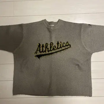 Perushu x MLB 콜라보 니트