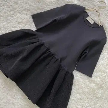 [고품질] UNITED ARROWS 페플럼 상의 차콜 F 깔끔