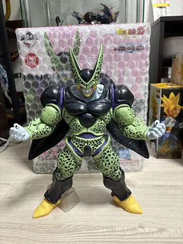 제일복권 드래곤볼 VS 옴니버스 그레이트 라스트원상 셀 피규어