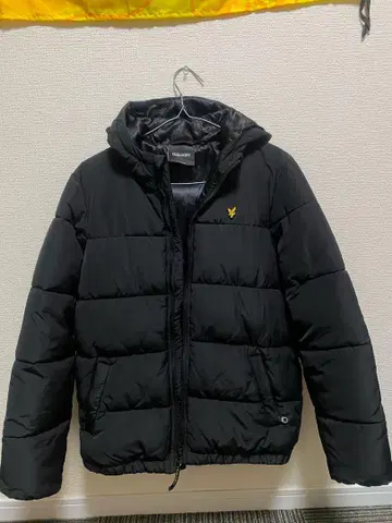 Lyle & Scott 블랙 다운 자켓