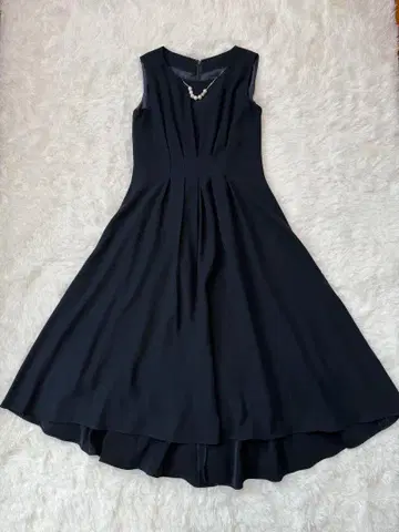 새상품급 노리즈 원피스 슬리브리스 목걸이 포함 네이비 포멀