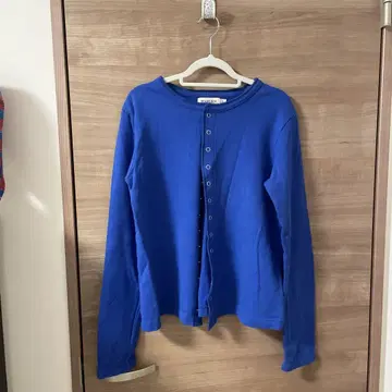 BEAMS BOY 파랑 버튼 부착 가디건