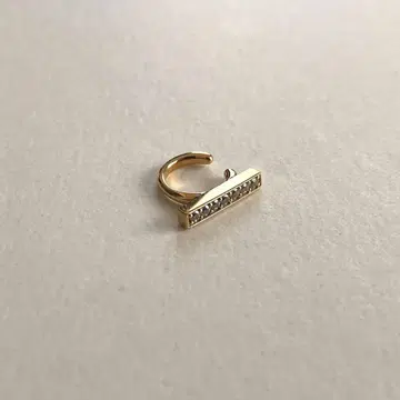 ete SILVER925 gold bar ear cuff zirconia