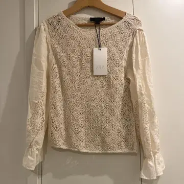 ZARA 여성용 아이보리 레이스 긴팔 블라우스 S 사이즈