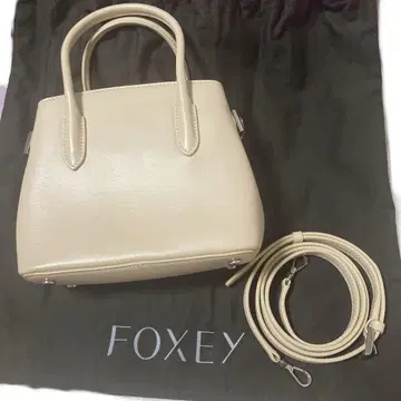FOXEY 폭시 핸드백 숄더 스트랩 포함