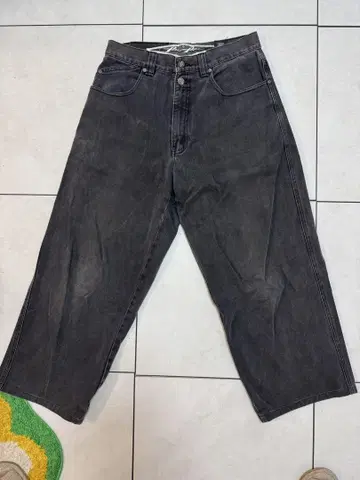 PellePelle 블랙 데님 팬츠