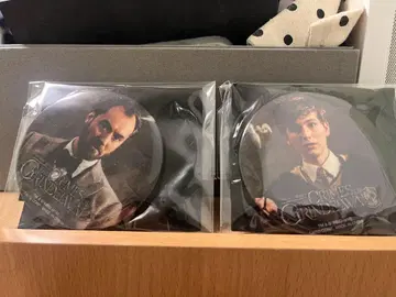 신비한 동물사전 뉴트 스캐맨더 덤블도어 캔뱃지 2개 세트