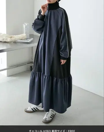 하프 지퍼 원피스