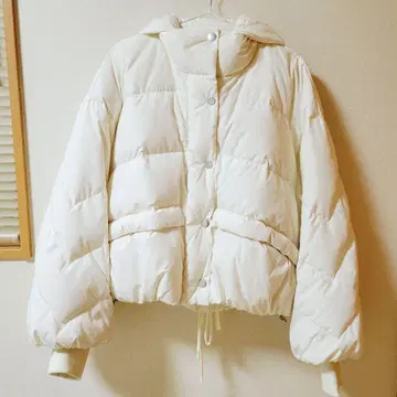 미사용 새상품 SNIDEL REWEARDOWN 다운 화이트 백리본