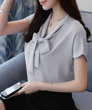 V넥 반팔 보타이 블라우스