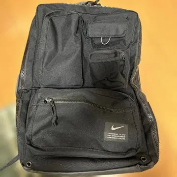Nike 블랙 백팩