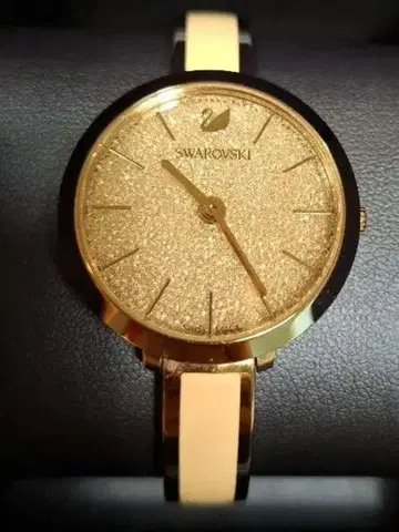 Swarovski 쿼츠 손목시계 실버