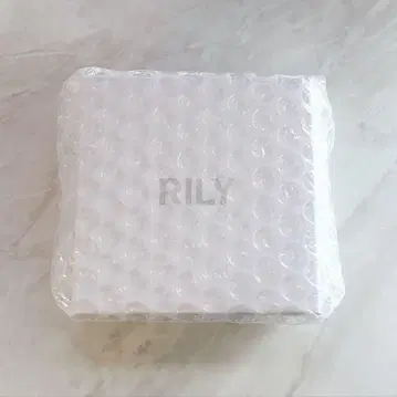 새상품 RILY 목걸이