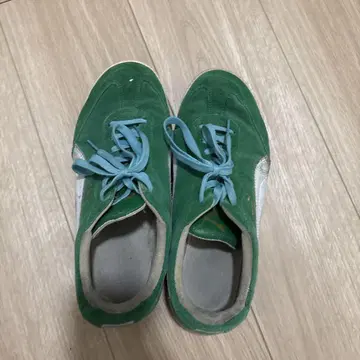 그린 스웨이드 스니커즈