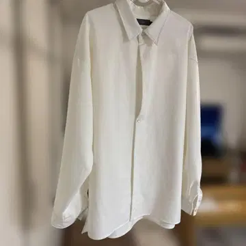 CLEL 화이트 긴팔 셔츠
