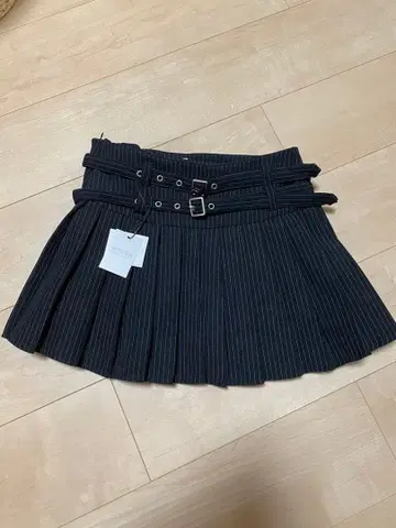 블랙 스트라이프 플리츠 스커트 고속 터미널 ZARA