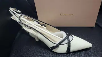 새상품 미사용 Cheri mi 아이보리 하이힐 펌프스