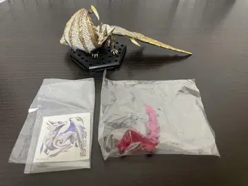 몬스터 헌터 스탠다드 모델 Plus 원초를 새기는 멜제나 피규어