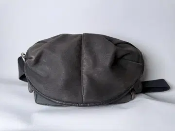 POKIT. CLASSIC CAPSULE 숄더백 블랙