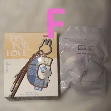 popmart pin for love 알파벳 펜던트