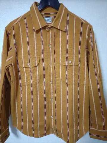 텐더 로인 네이티브 셔츠