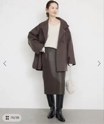 슬로브 이에나 인조 가죽 스커트