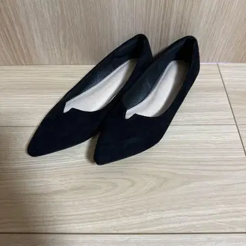 블랙 스웨이드 스틸레토 펌프스