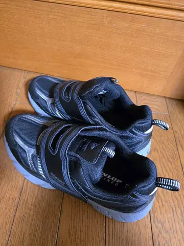 DUNLOP 블랙 스니커즈 벨크로