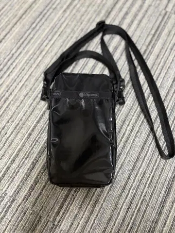 MINI PHONE CROSSBODY 블랙샤인 레스포 스마트폰