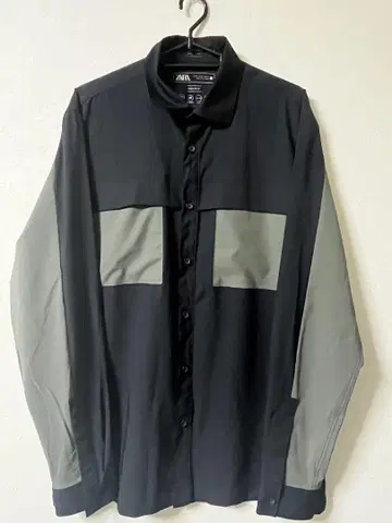 ZARA 블랙과 카키 긴팔 셔츠
