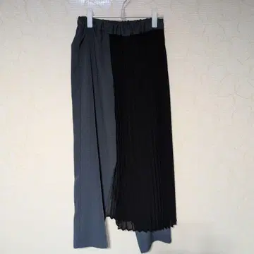 오즈모시스 로프 플리츠 팬츠 새상품급