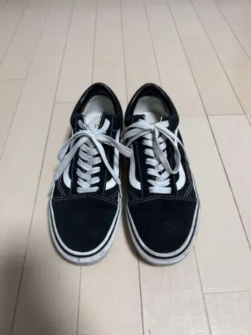 Vans 블랙 스니커즈