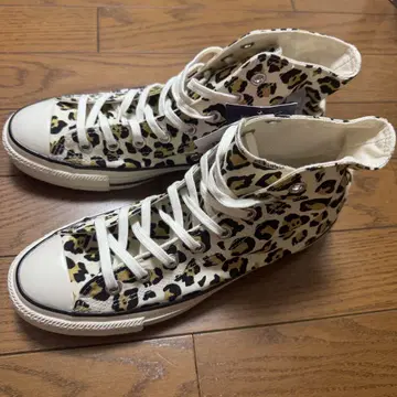 CONVERSE 레오파드 무늬 하이컷 스니커즈