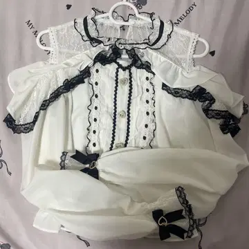 LiZ lis 화이트 레이스 셔츠