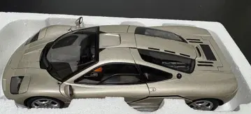 McLaren F1 Road car 1/18