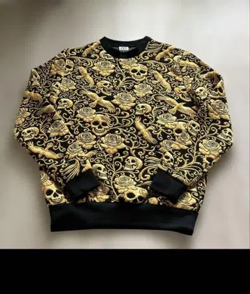 ZARA 스컬과 장미 자수 트레이닝복 S 사이즈