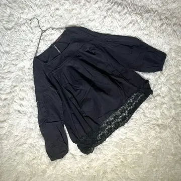 어반 리서치 블라우스 긴팔 F 레이스 블랙